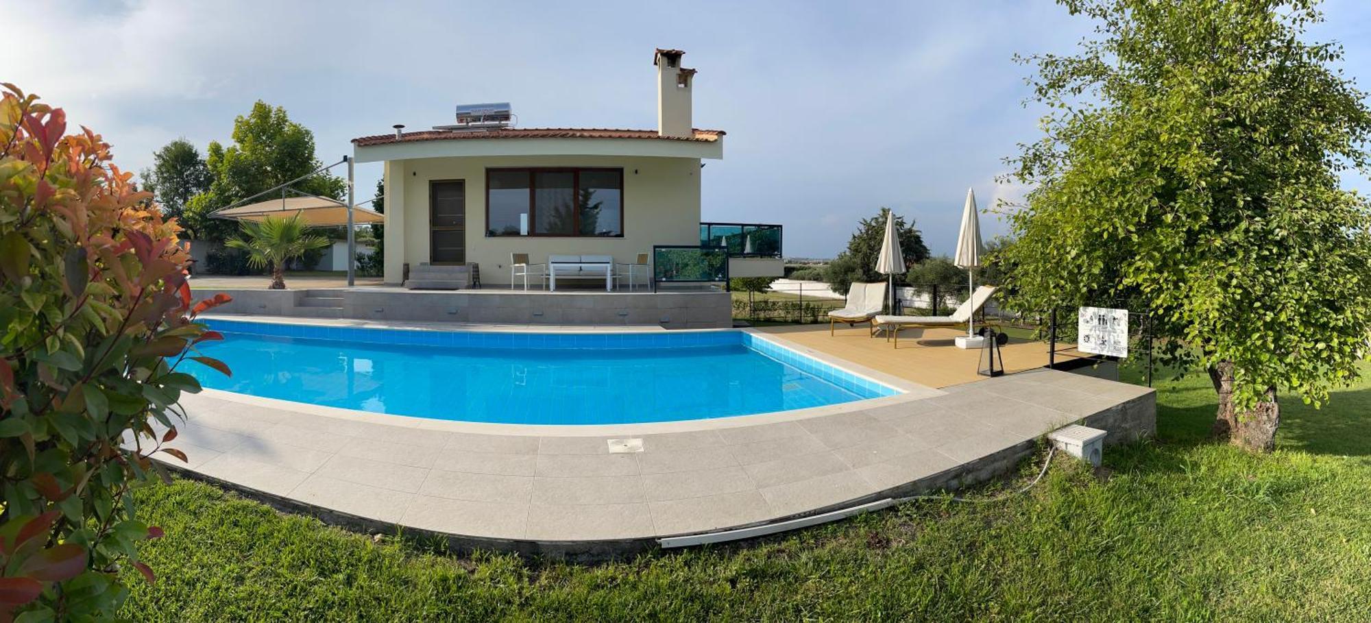 Serenity House Epanomi Exterior photo